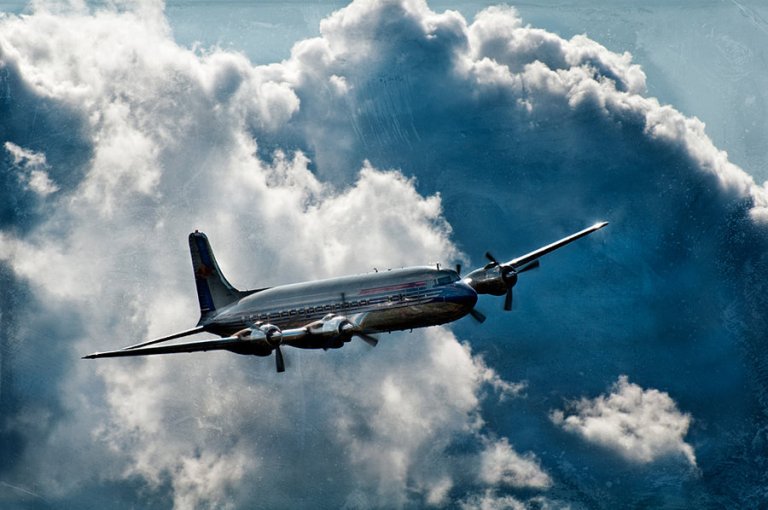 Vuelo Nocturno by MikkoLagerstedt-XXII (2)