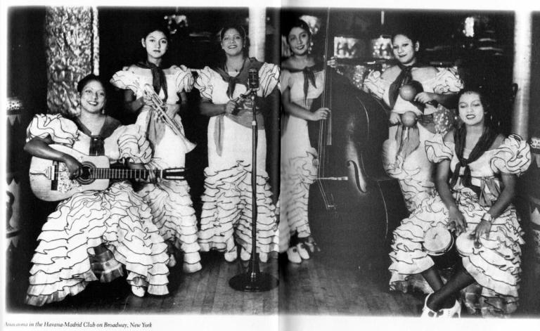 Septeto Anacaona con Graciela.jpg