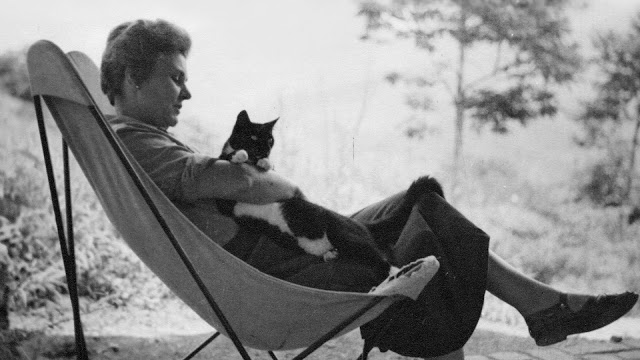 Elizabeth Bishop.jpg